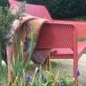 Диван пластиковый Net Bench коралловый 1160х700х860 мм
